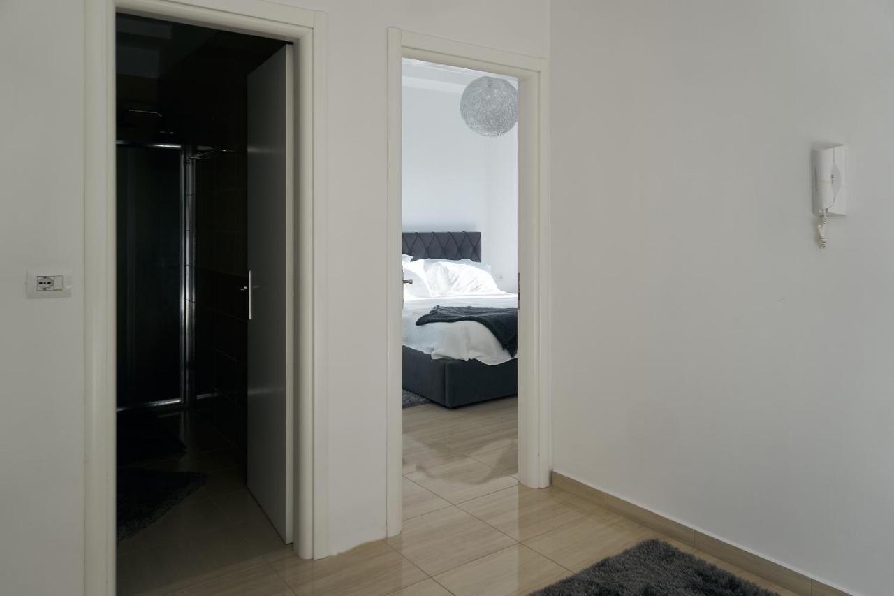 The Garrison Apartment Sarandë 外观 照片