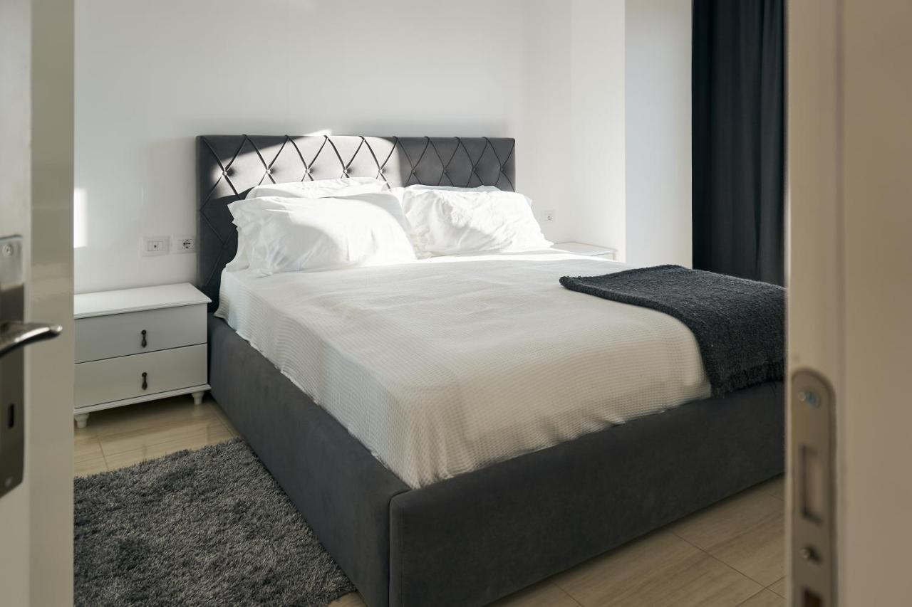 The Garrison Apartment Sarandë 外观 照片
